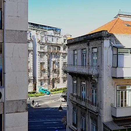 Brazilian Chic Portuguese Living * Lisboa